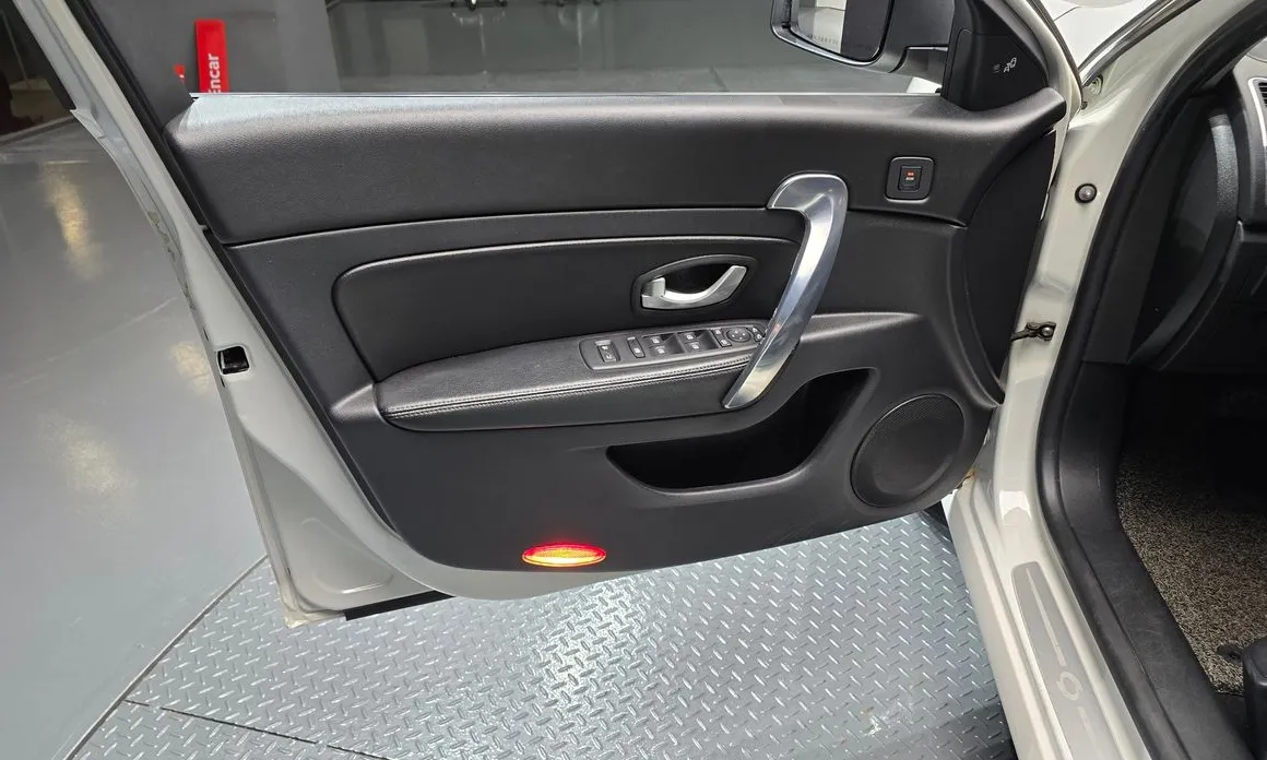 Renault SM5