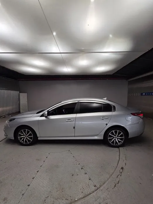 Renault SM5