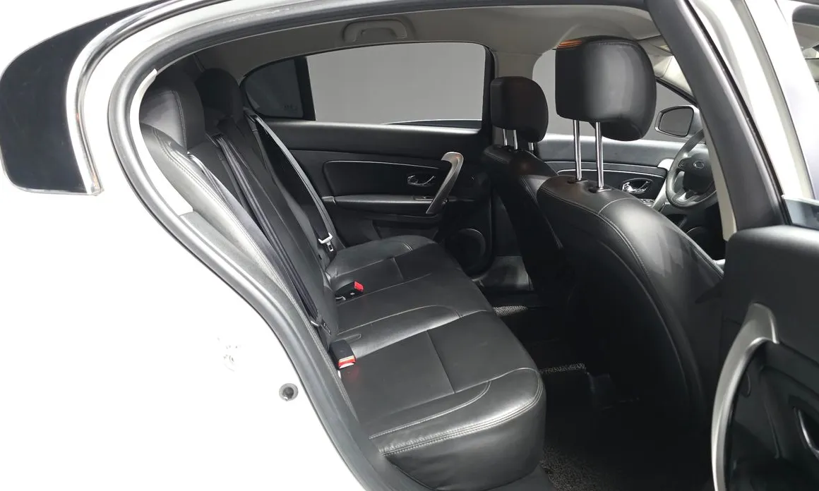 Renault SM5
