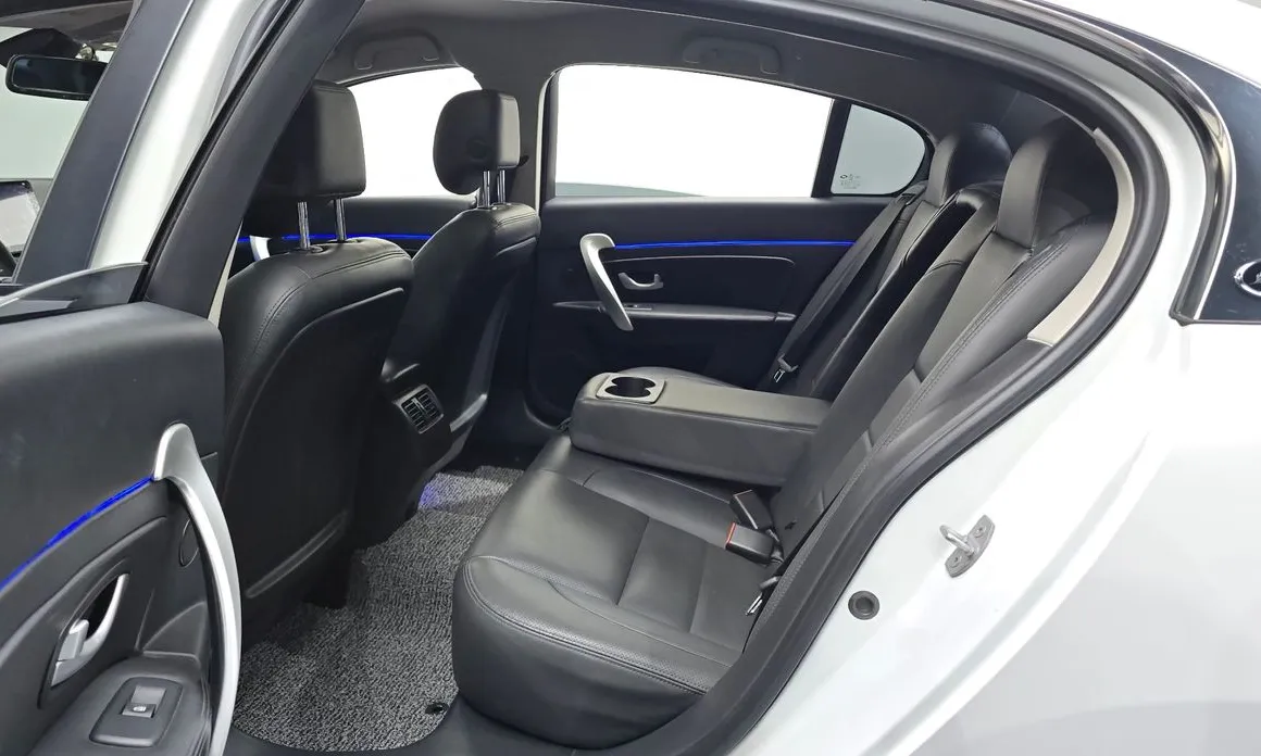 Renault SM5