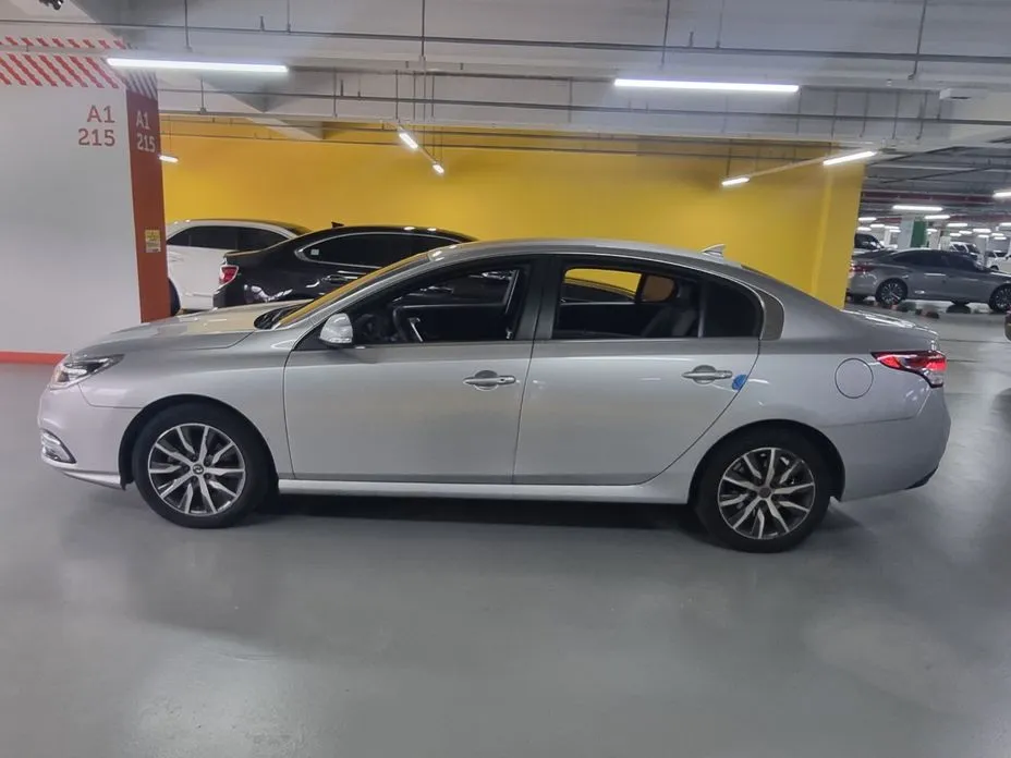 Renault SM5