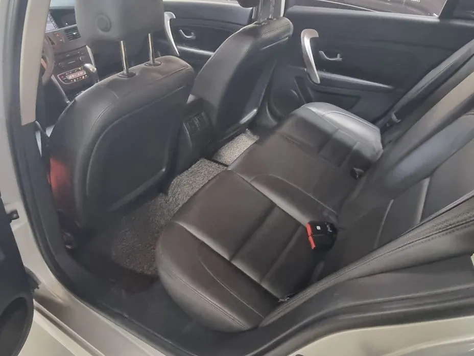 Renault SM5