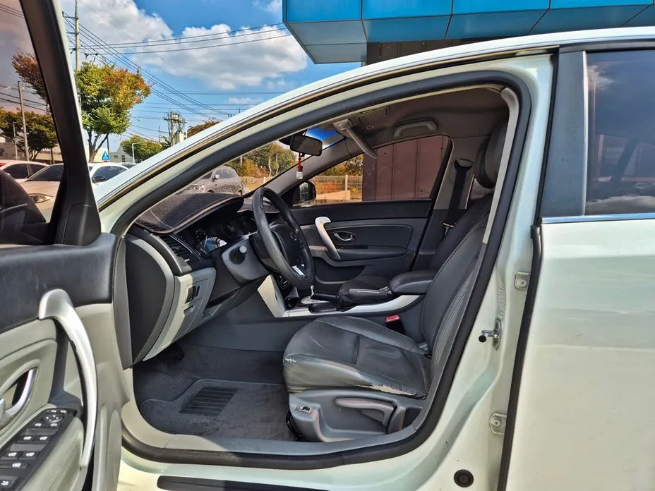 Renault SM5