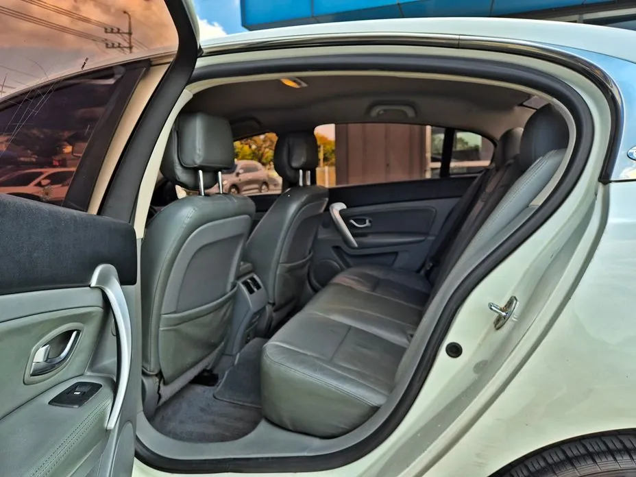 Renault SM5