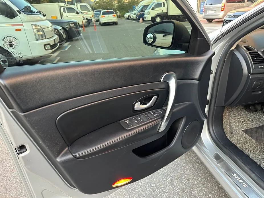 Renault SM5