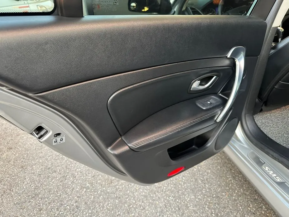 Renault SM5