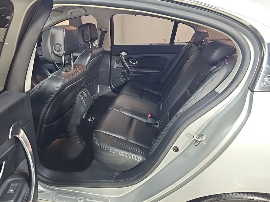 Renault SM5