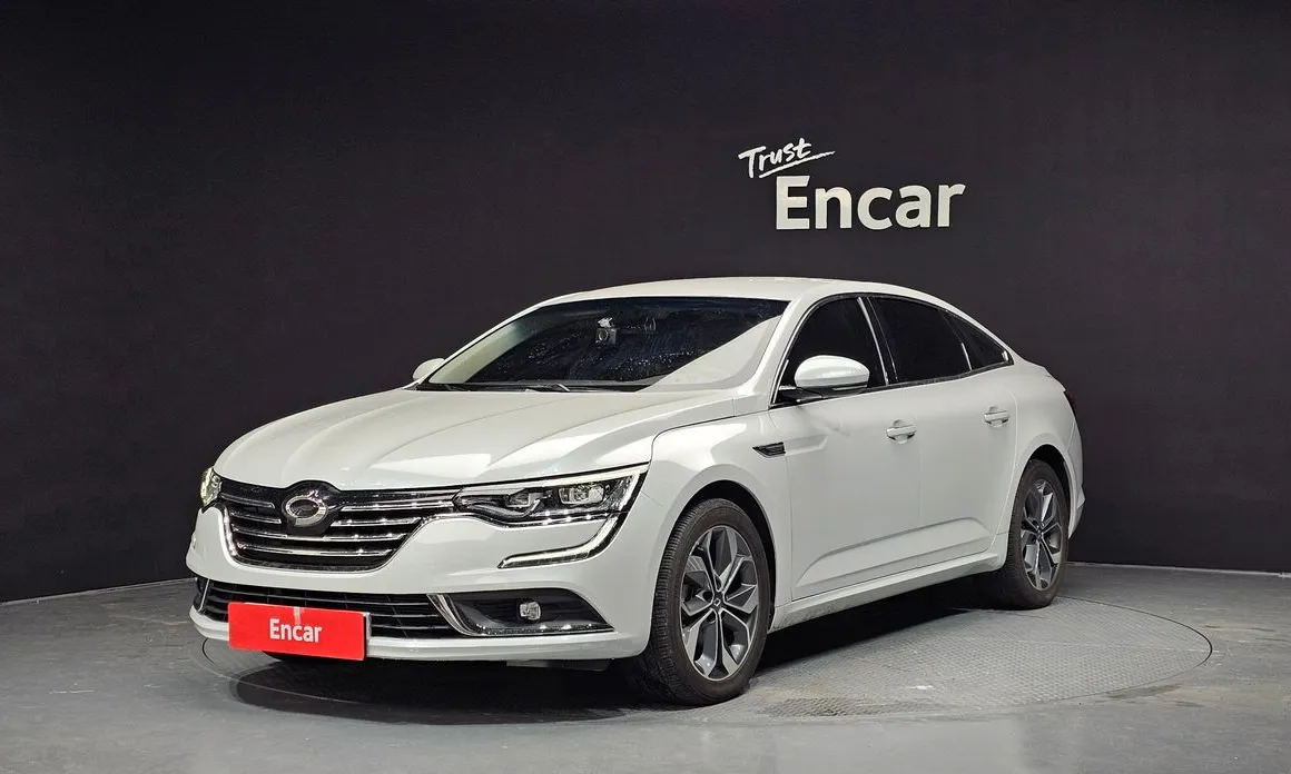 Renault SM6