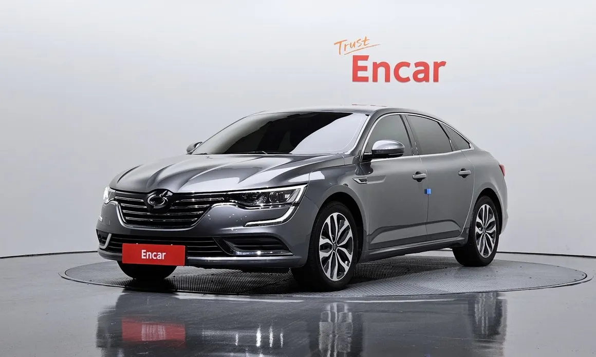 Renault SM6