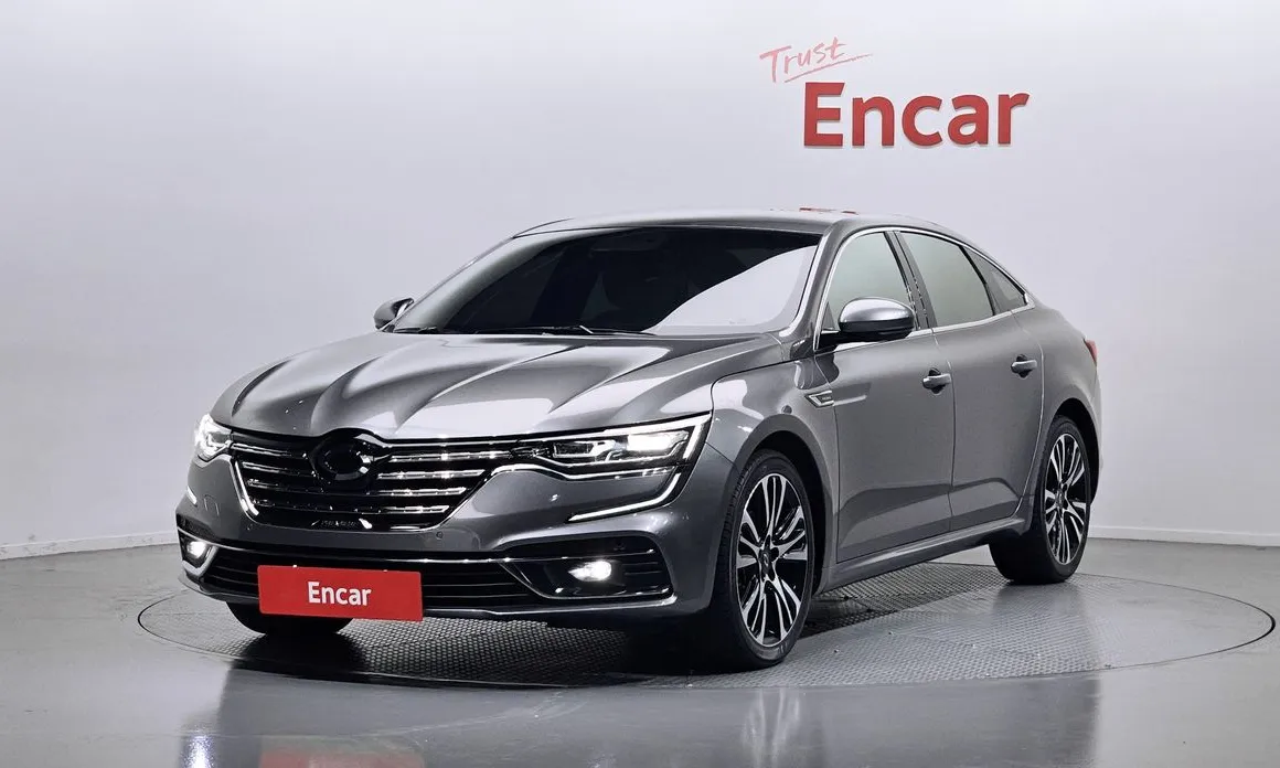 Renault SM6