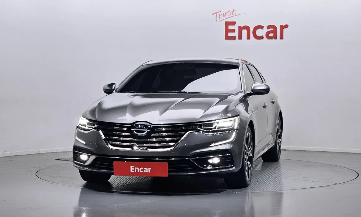 Renault SM6
