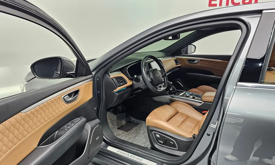Renault SM6