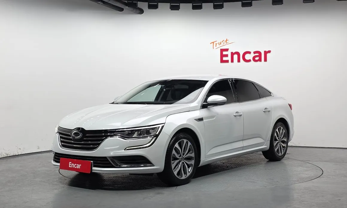 Renault SM6