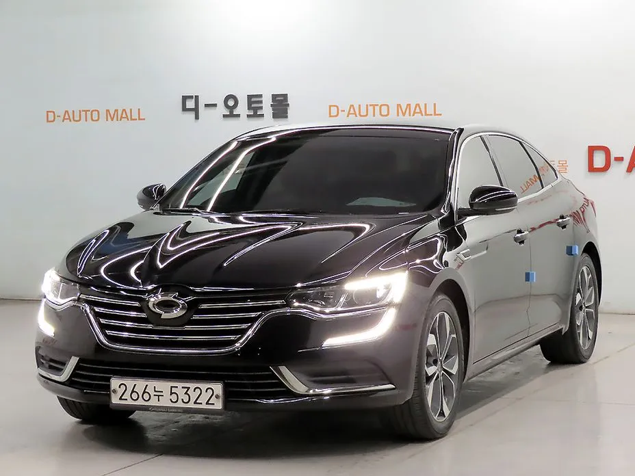 Renault SM6