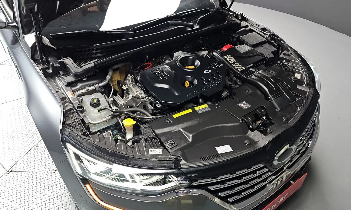 Renault SM6