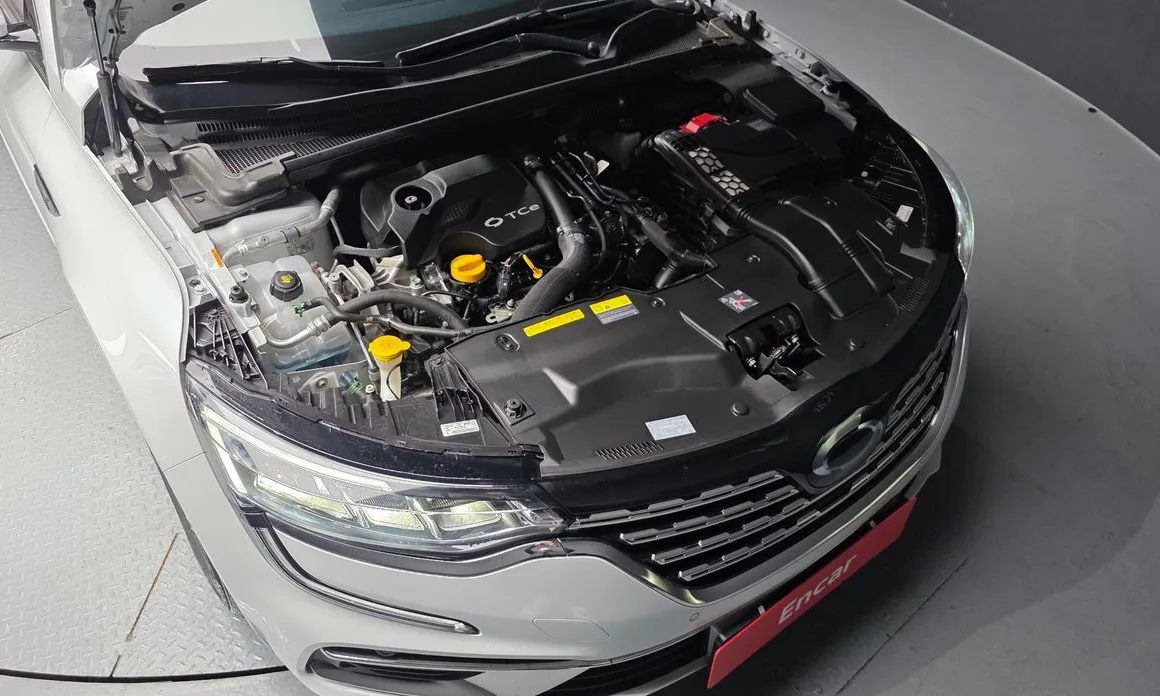 Renault SM6