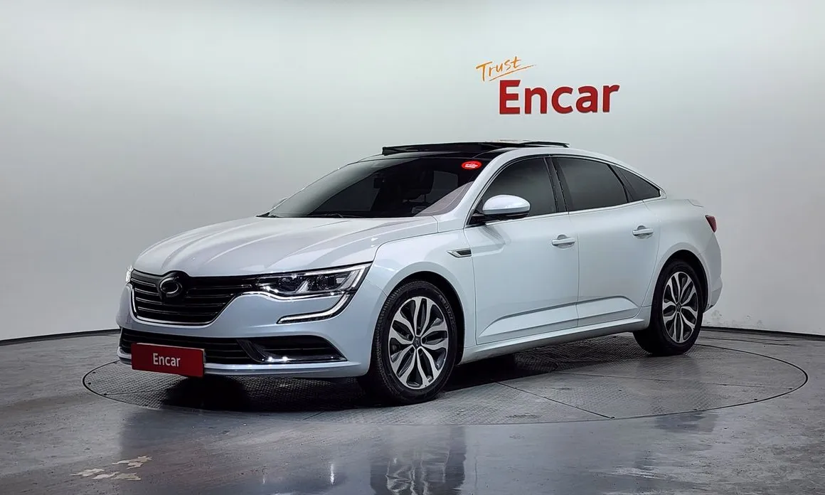 Renault SM6