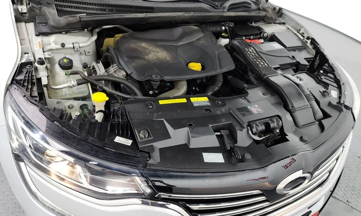 Renault SM6