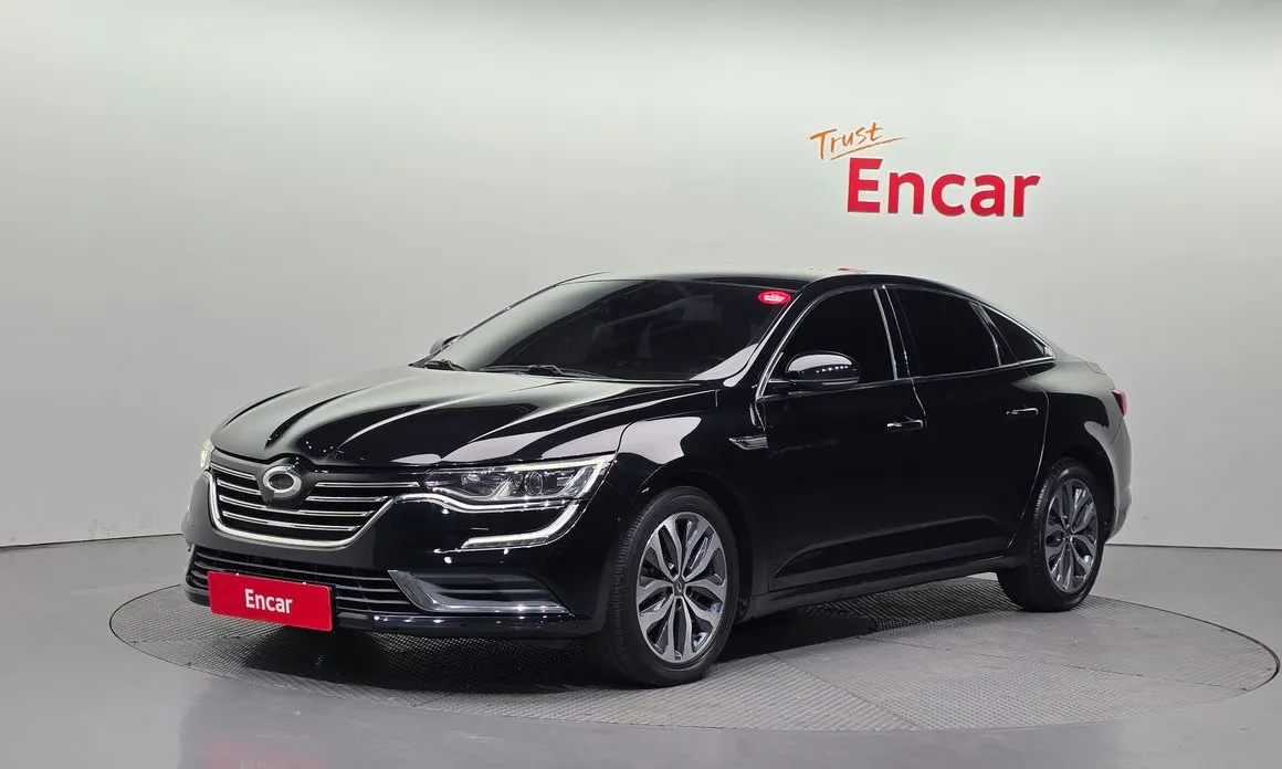 Renault SM6