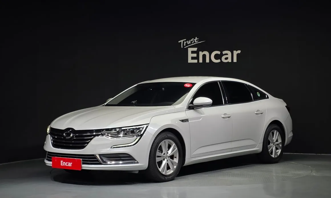 Renault SM6