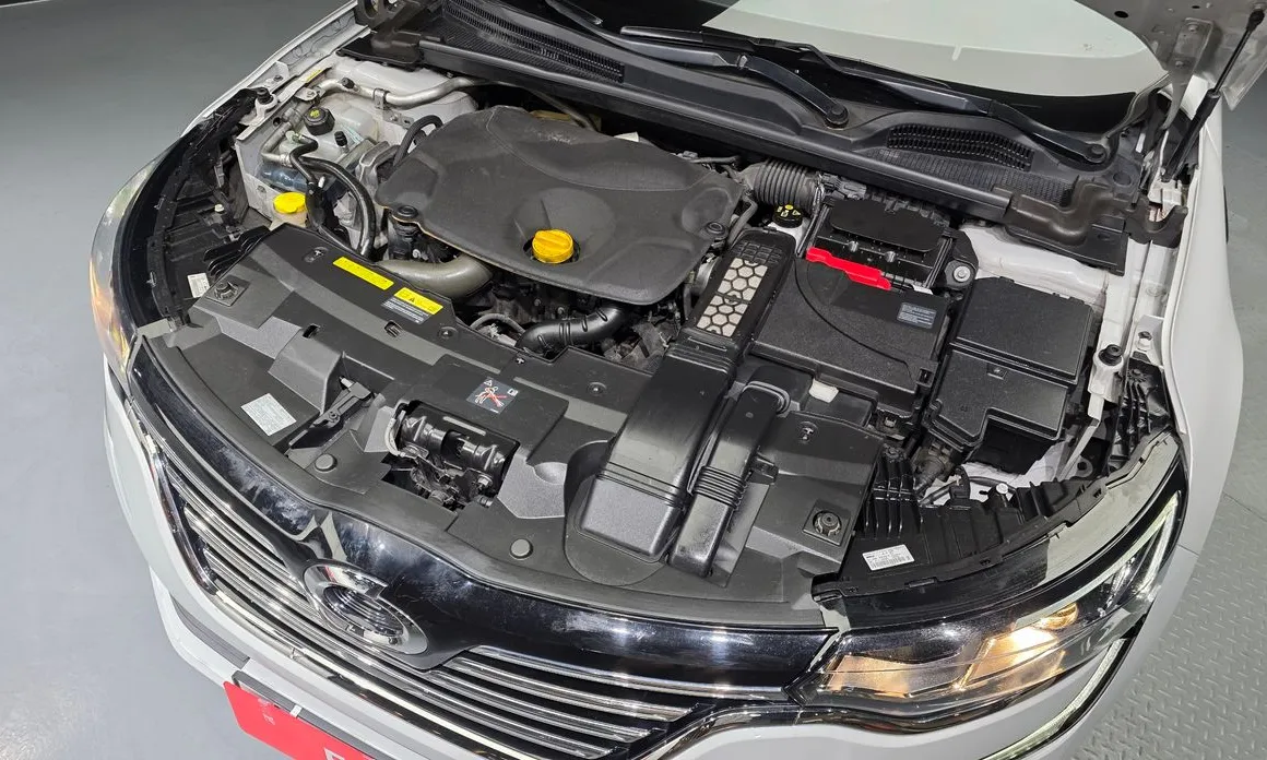 Renault SM6