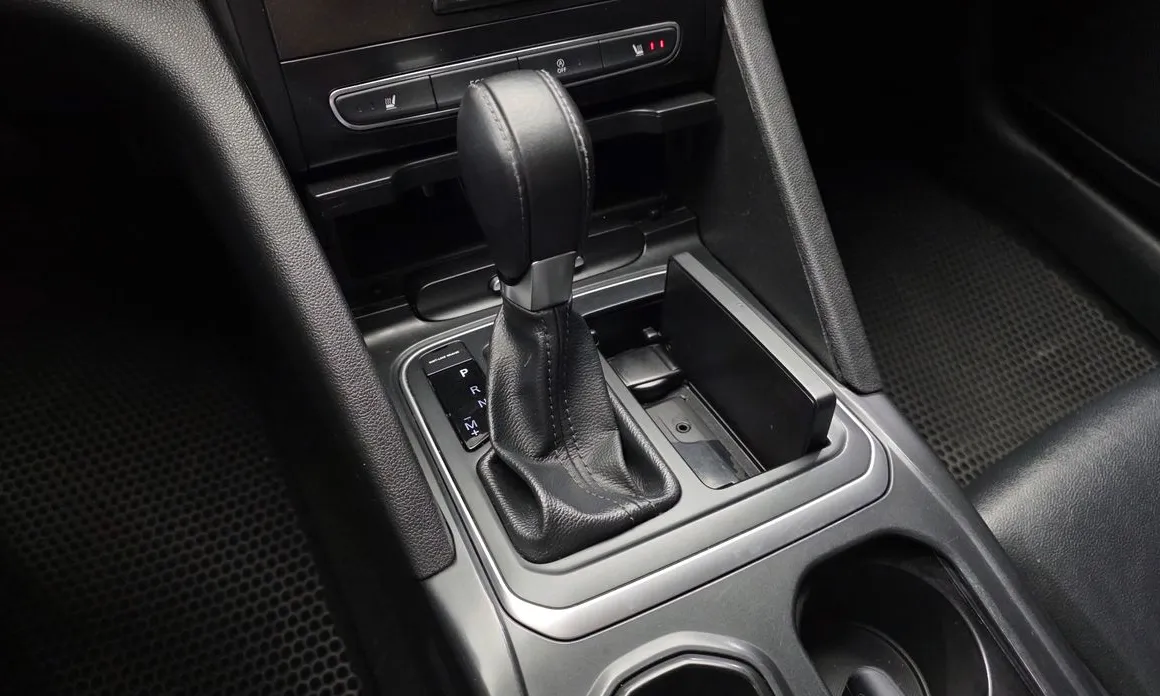 Renault SM6