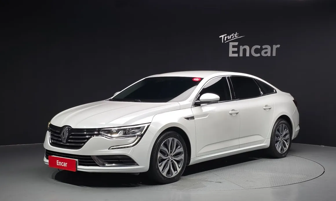 Renault SM6