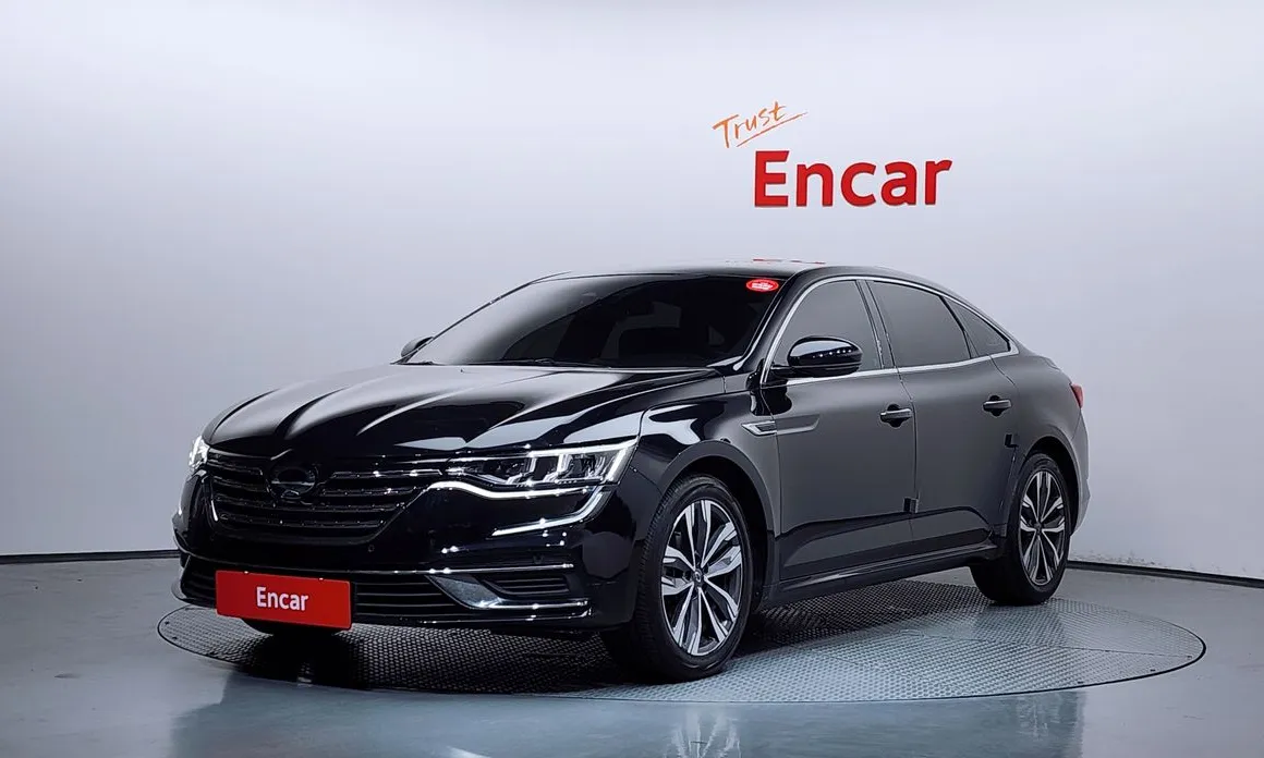 Renault SM6