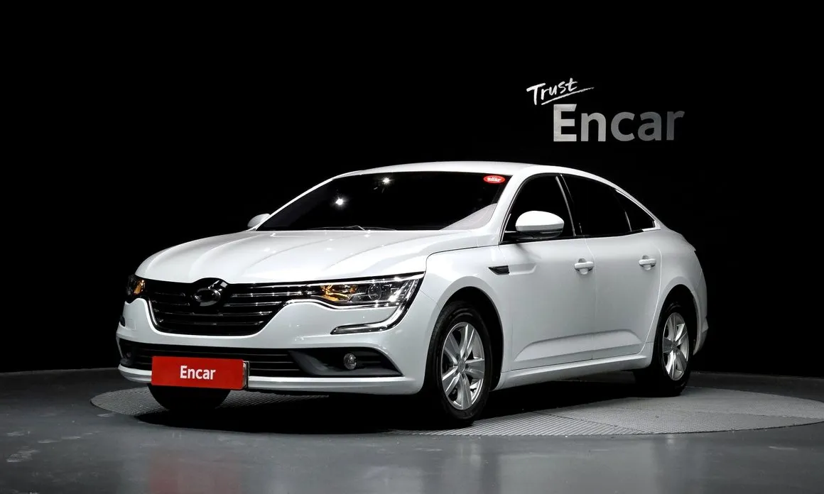 Renault SM6