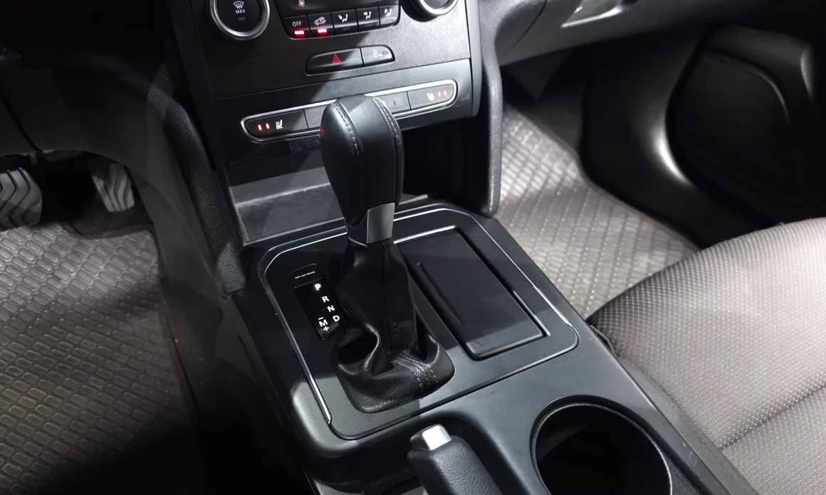 Renault SM6