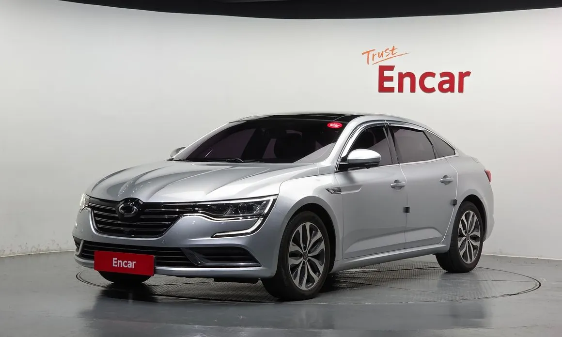 Renault SM6