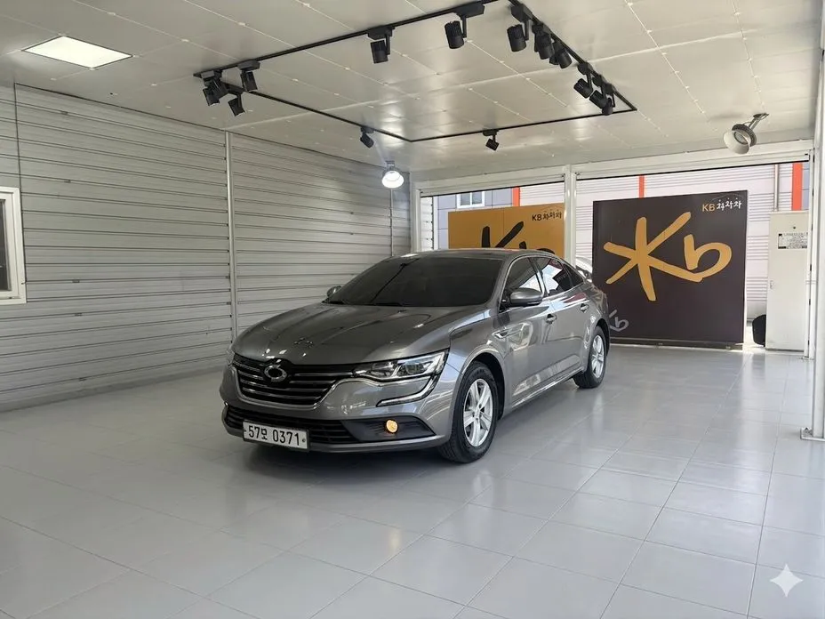 Renault SM6