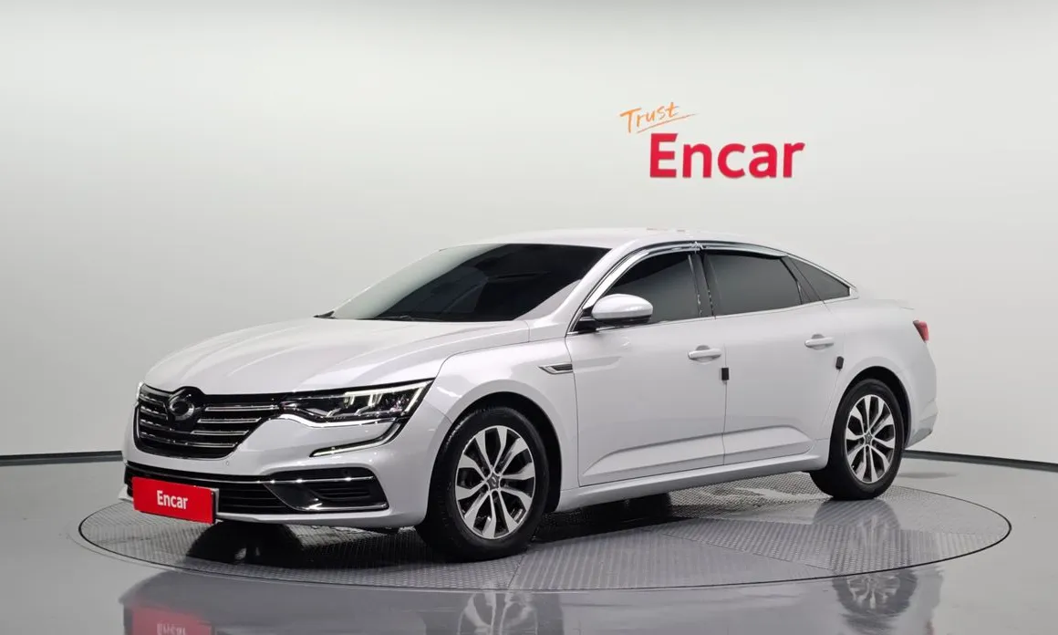Renault SM6