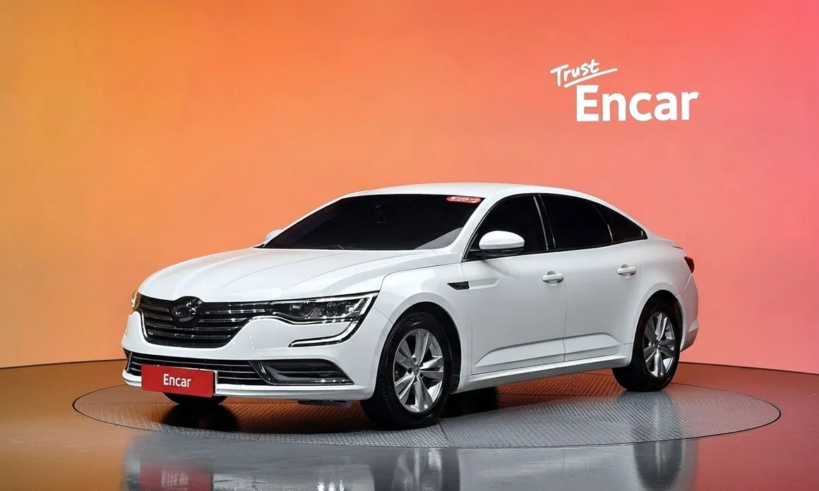 Renault SM6