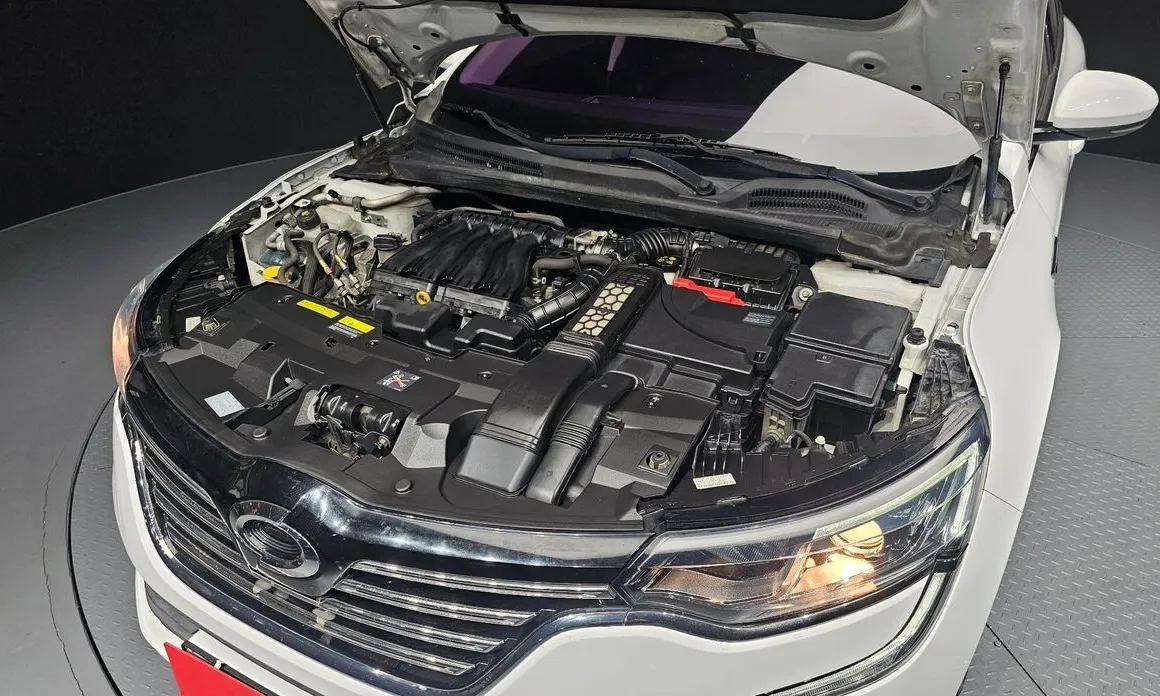 Renault SM6