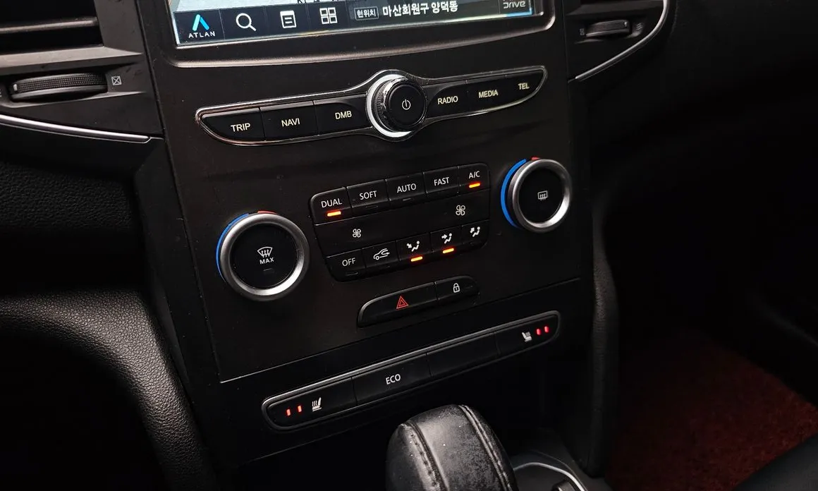 Renault SM6