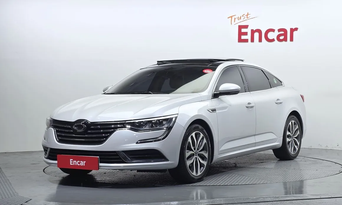 Renault SM6