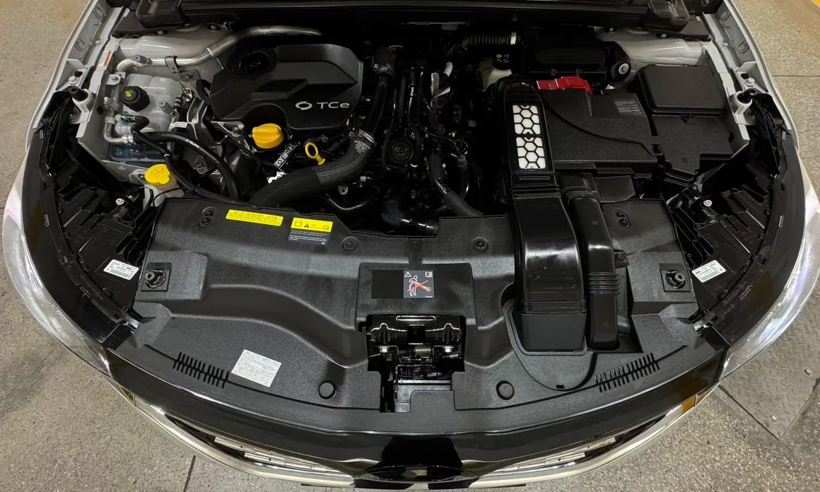 Renault SM6