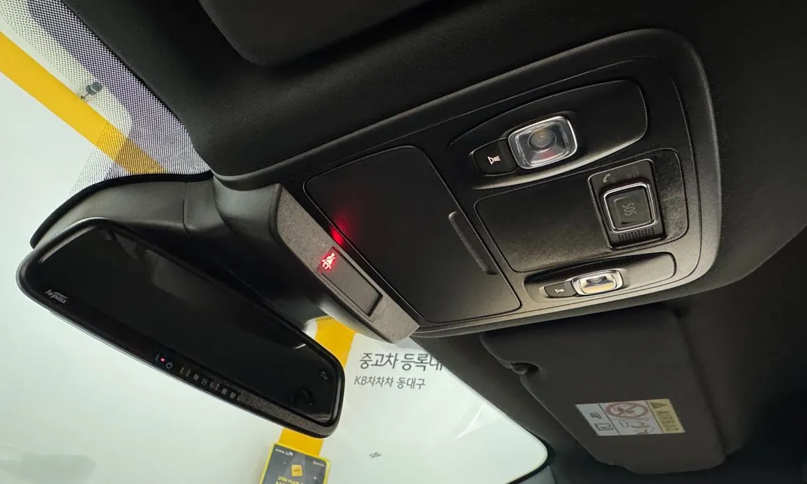 Renault SM6