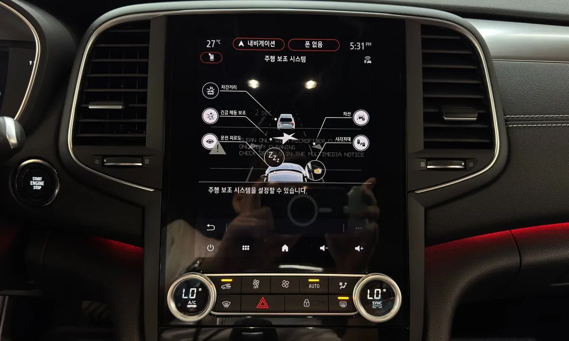 Renault SM6