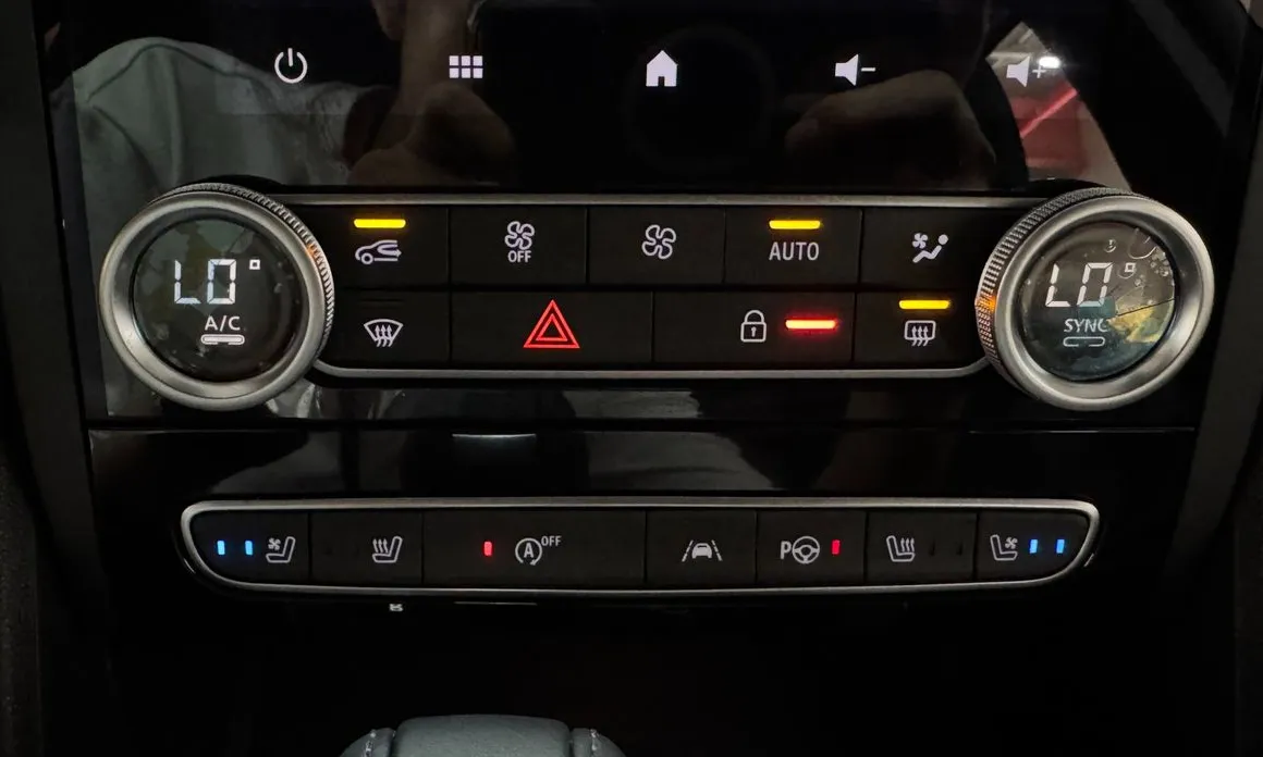 Renault SM6