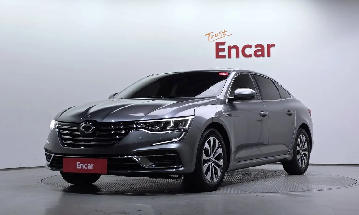 Renault SM6