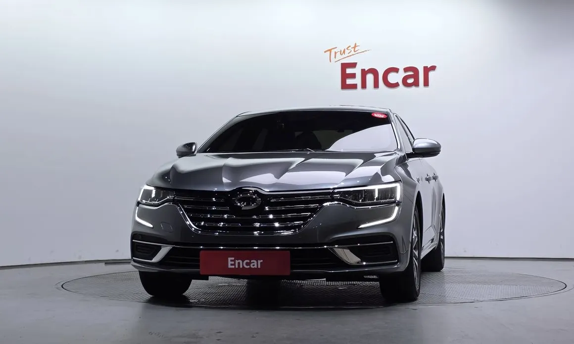 Renault SM6