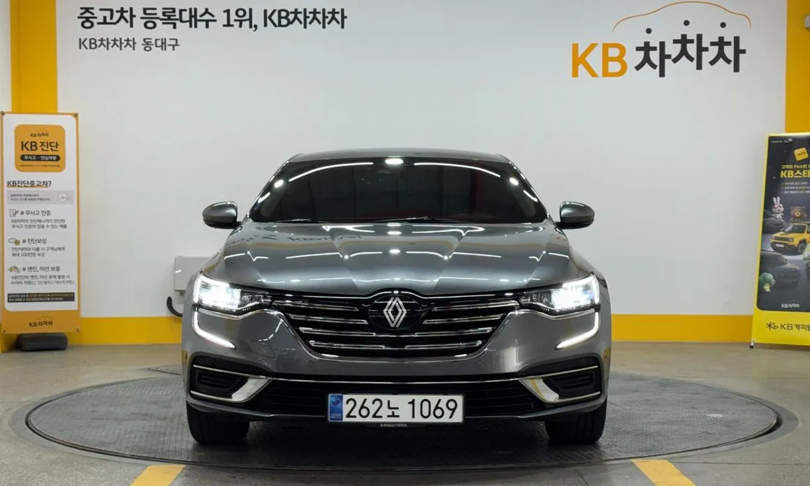 Renault SM6