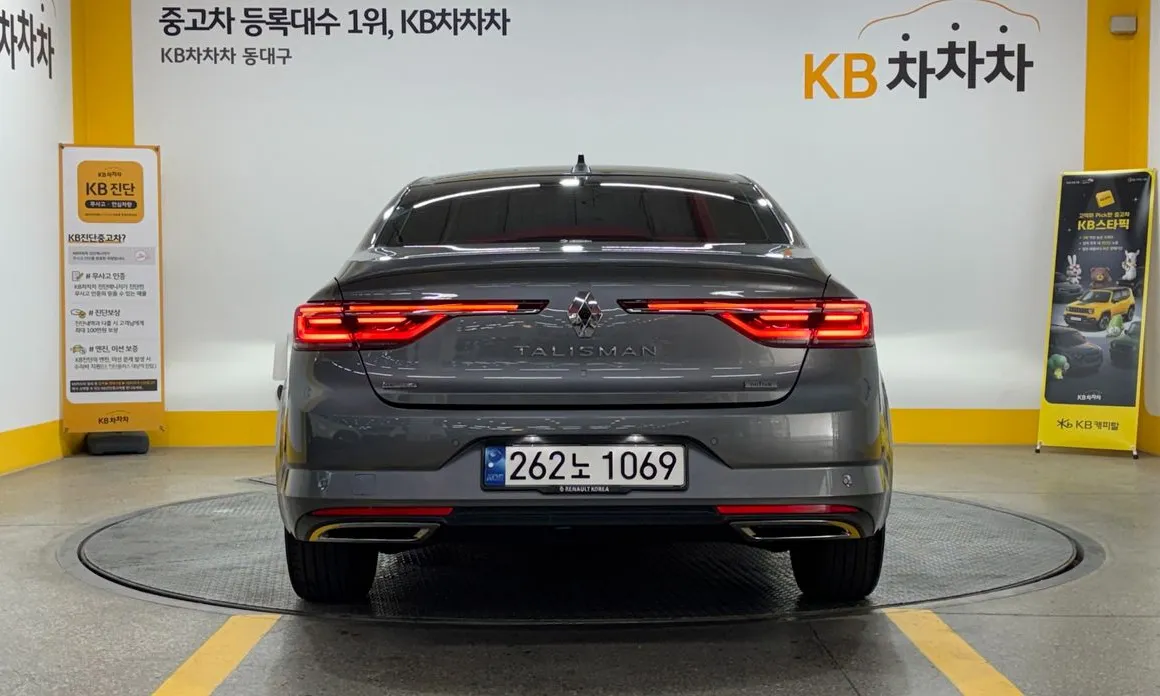 Renault SM6