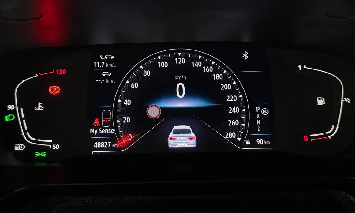 Renault SM6