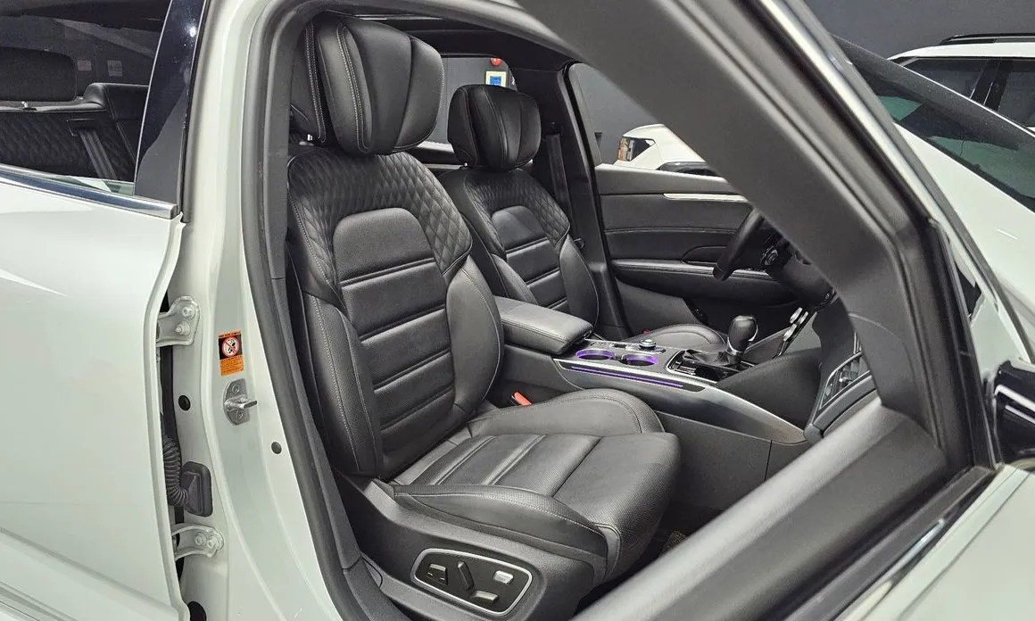 Renault SM6