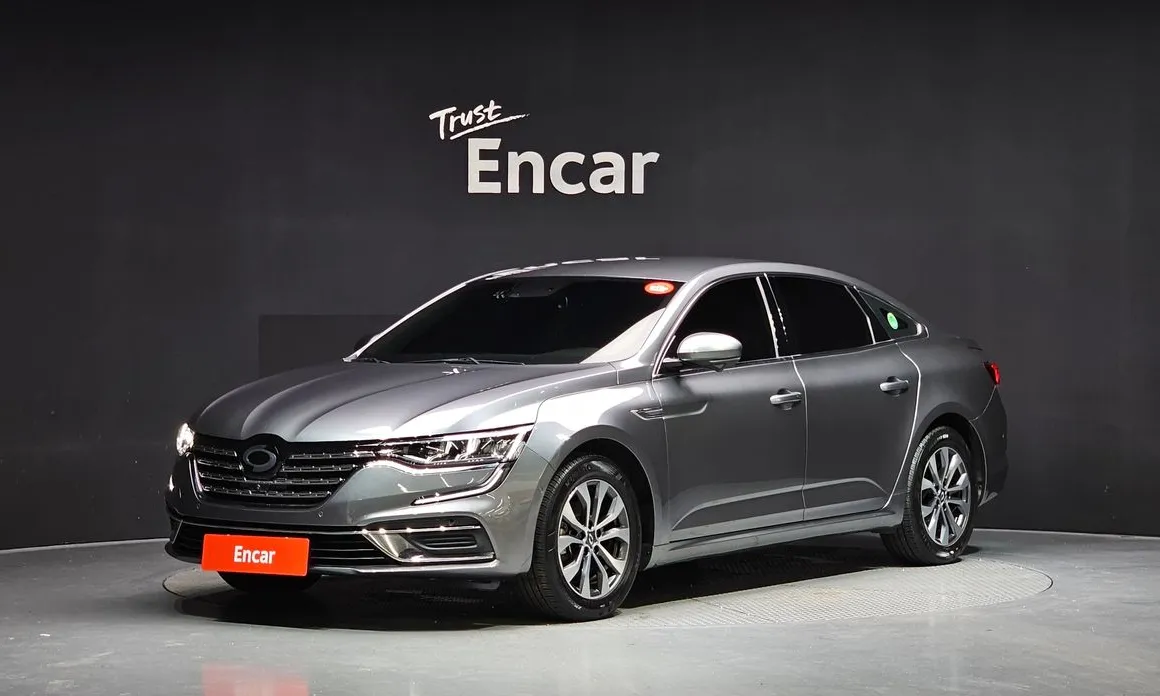 Renault SM6