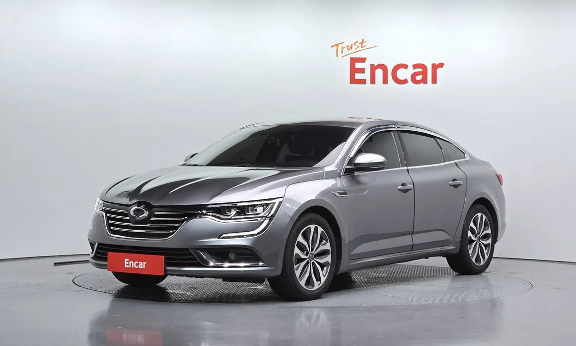Renault SM6