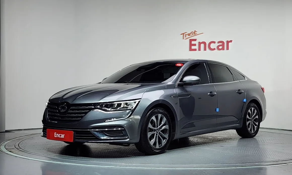 Renault SM6